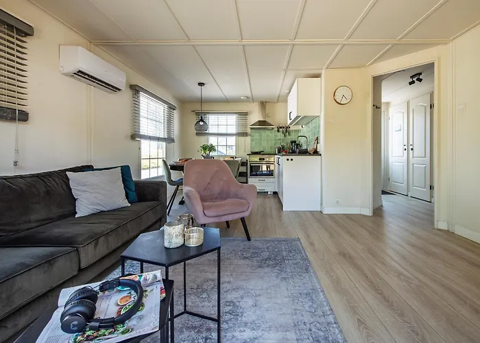 29, Natuurlijk Gelegen Nabij Efteling En Beekse Bergen, Airco&privé Parkeren Inbegrepen! Oisterwijk