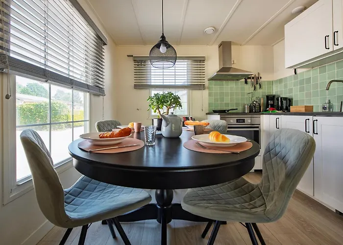 29, Natuurlijk Gelegen Nabij Efteling En Beekse Bergen, Airco & Prive Parkeren Inbegrepen! Alpstuga Oisterwijk