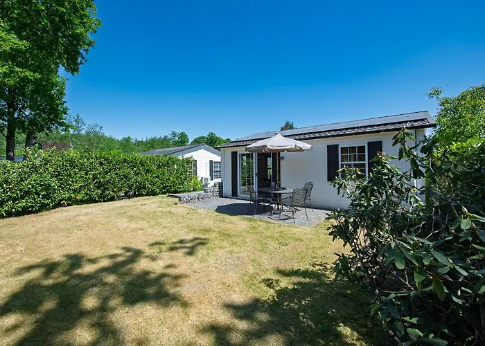 Chalet 29, Natuurlijk Gelegen Nabij Efteling En Beekse Bergen, Airco&privé Parkeren Inbegrepen! Oisterwijk